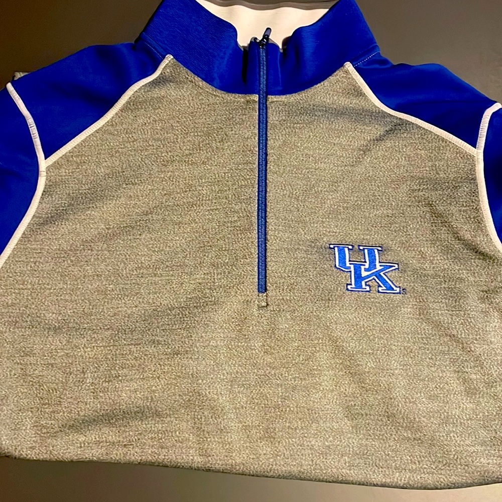Men’s long sleeve shirt